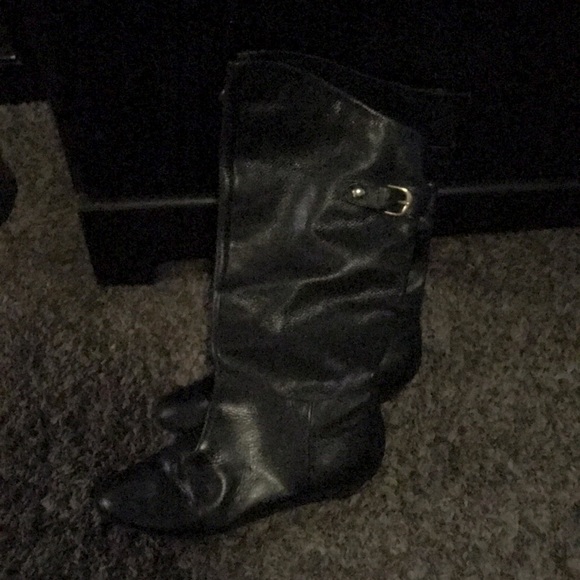 Shoes - Picture 1 of 1